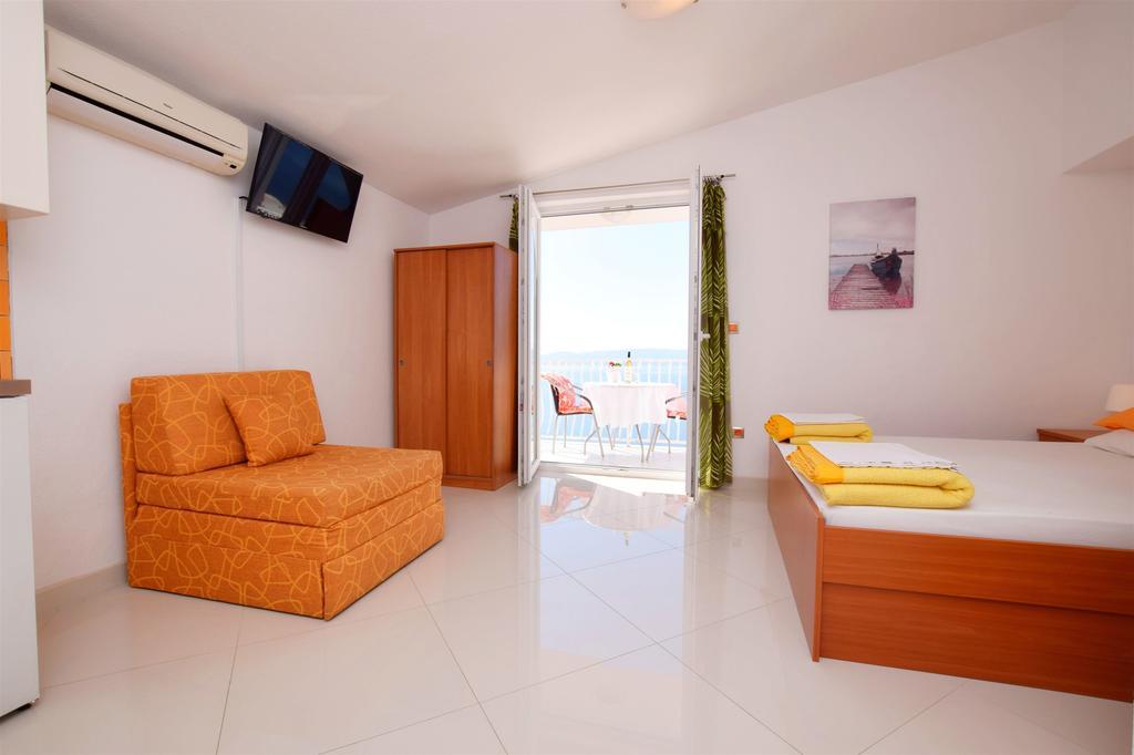 Apartments Dubravka Pisak Bagian luar foto
