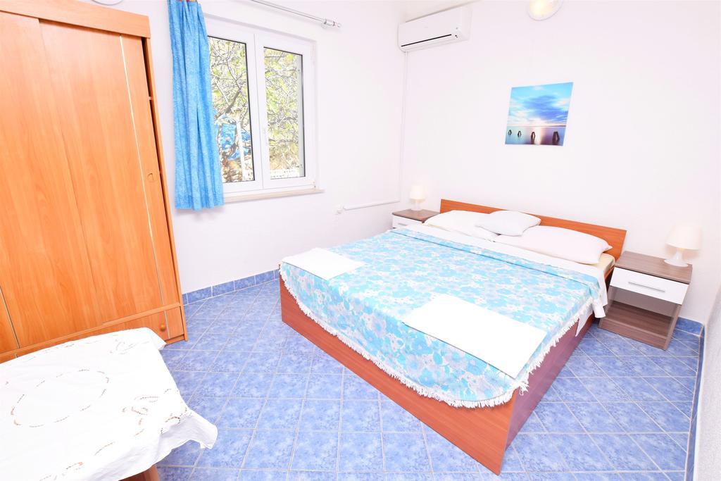 Apartments Dubravka Pisak Bagian luar foto